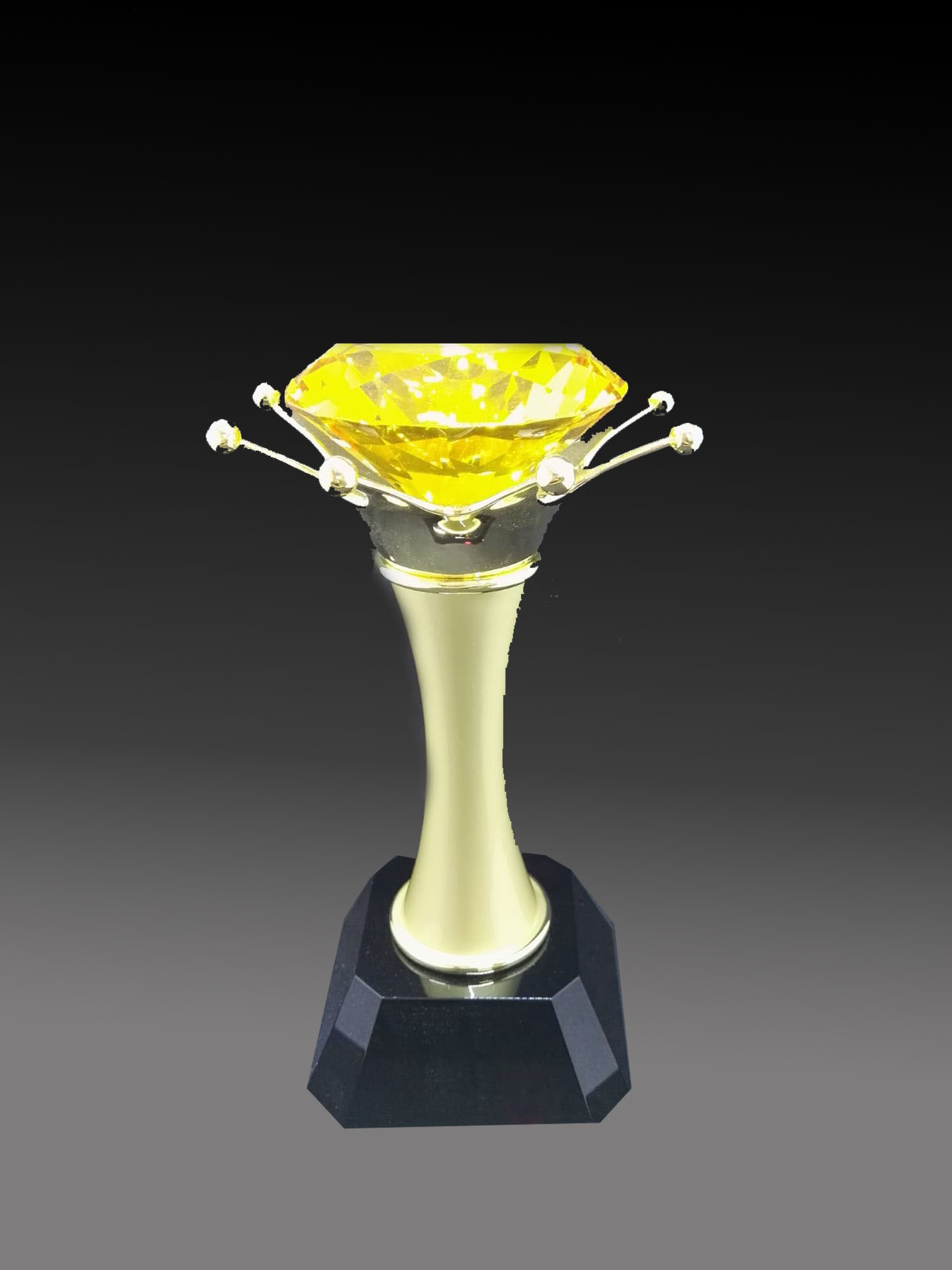 C227 CRYSTAL TROPHY