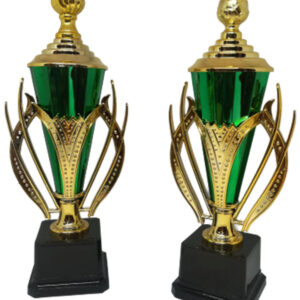 S05 – Plastic Cup Trophy Gold & Green