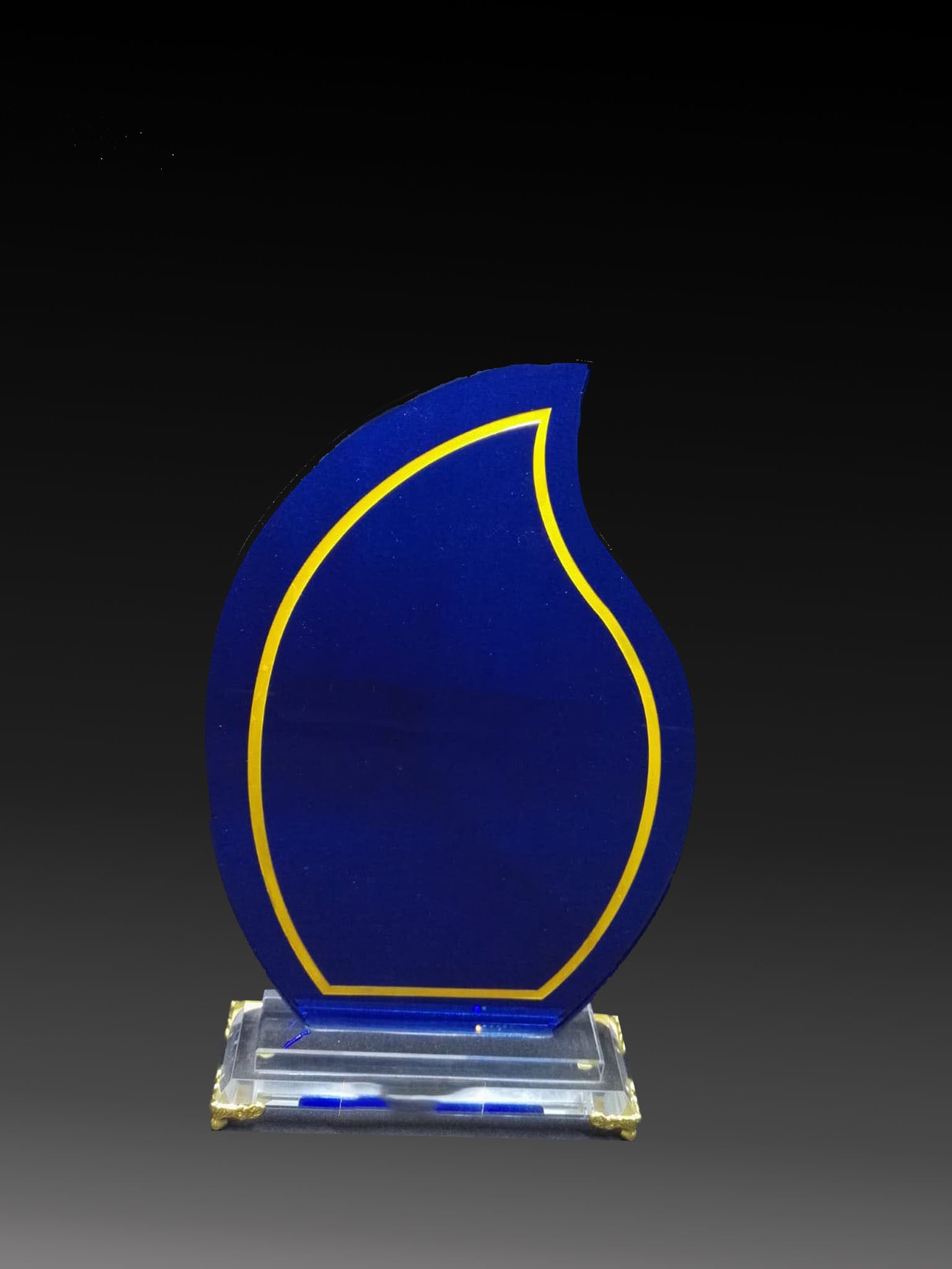 C76 Crystal Trophy