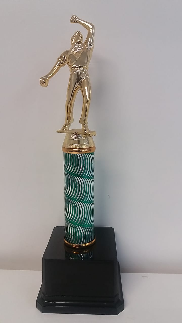 CR3C - CRICKET BOWLER TROPHY