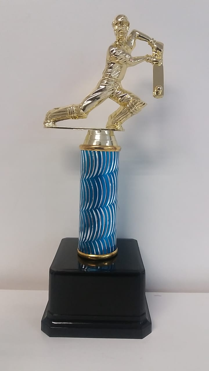 CR4C - CRICKET BATSMAN TROPHY