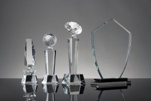 Read more about the article Glass vs Crystal Trophies: What’s the Difference?