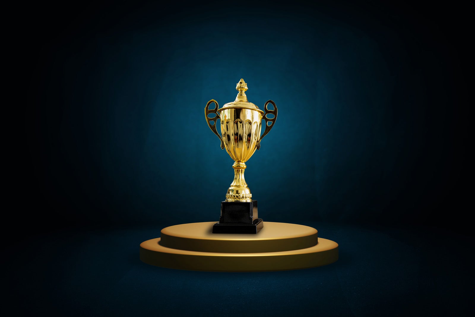 You are currently viewing How to Choose the Right Trophy for Any Event